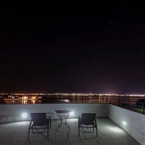  Apartment Stina